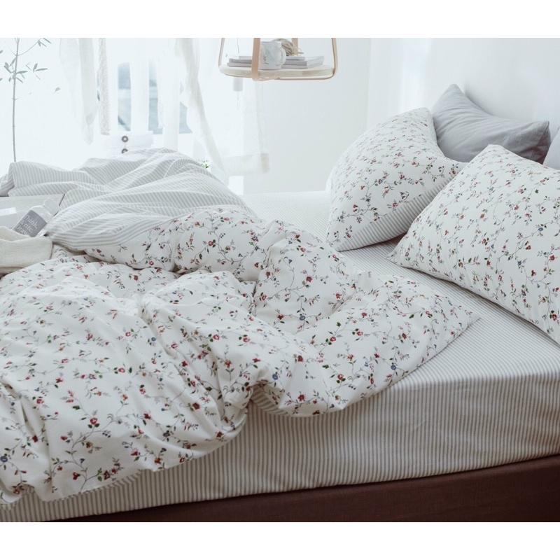 Set Cotton Living 100%cotton Hàng Nhập Khẩu Cao Cấp 4 Món Hoa Vintage Nhí Trắng