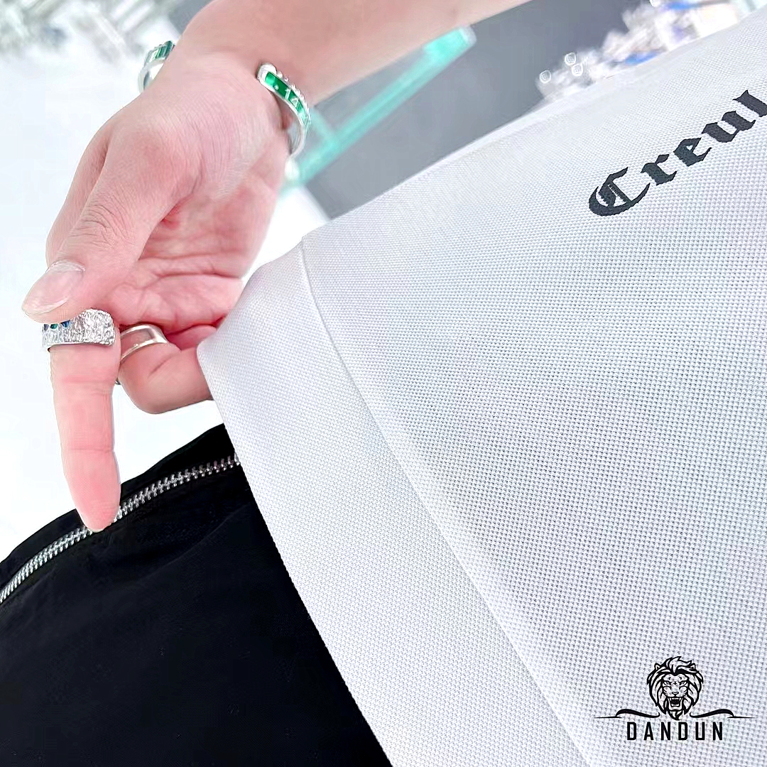 Hình ảnh  Áo thun nam tay ngắn cao cấp TC chất vải cotton thoáng mát, cùng họa tiết in logo con hổ trước ngực, sau, phong cách năng động-8803