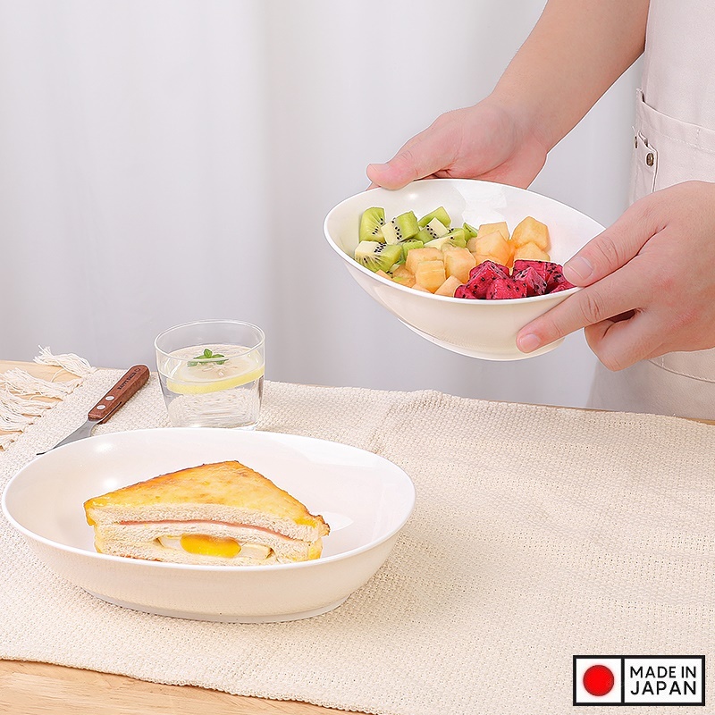 Đĩa bầu dục sâu lòng màu trắng 1.0L - Hàng Nội Địa Nhật Bản