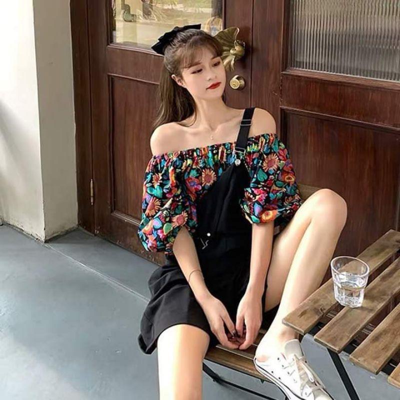 Áo hoa đen trễ vai