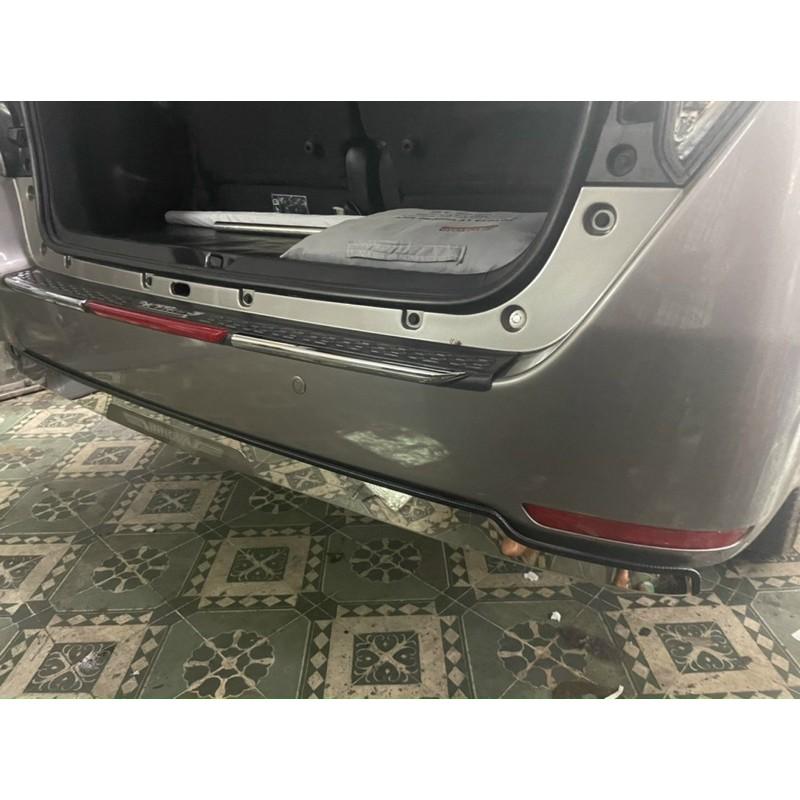 Cản Sau Phụ Kiện Inox Dành Cho Xe Innova