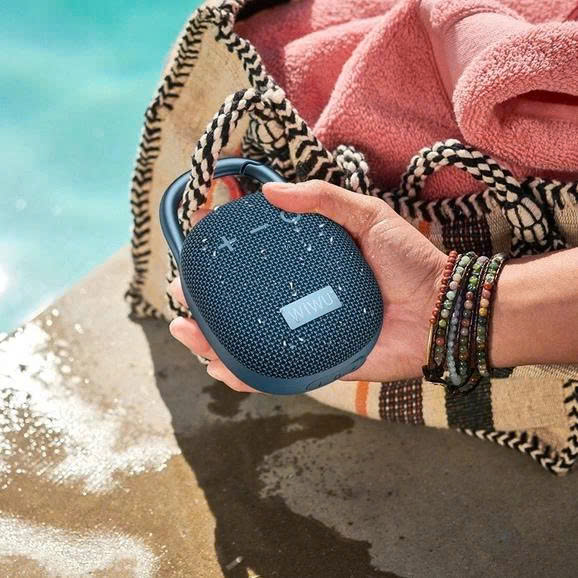 Loa Bluetooth Mini WIWU Clip Fun Bass Căng Nhỏ Gọn Tiện Lợi, Kháng Nước Chuyên Đi Du Lịch, Leo Núi Sử Dụng Liên Tục 6H - hàng chính hãng