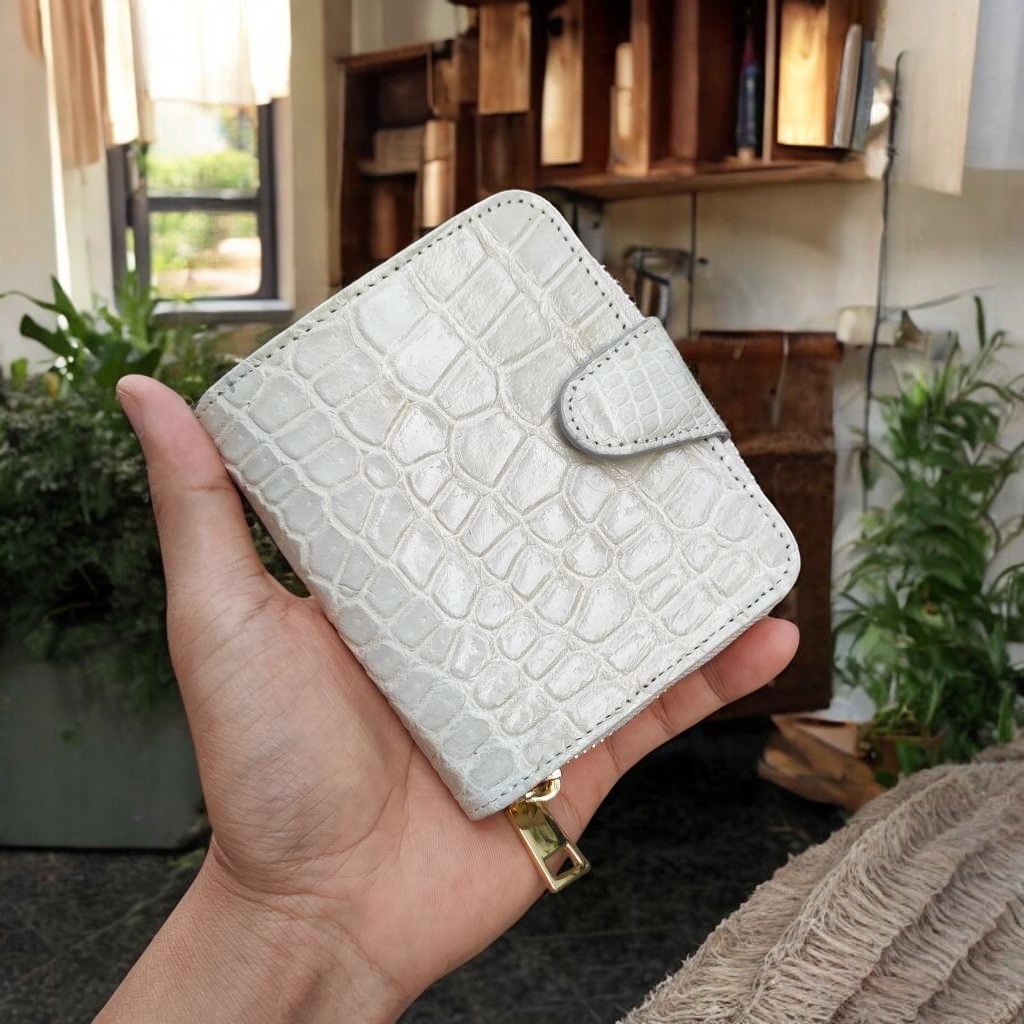 Ví nữ cầm tay nhiều ngăn Da bụng cá sấu bạch tạng!