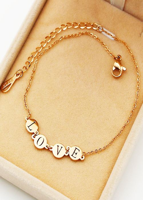 Lắc Chân Titan chữ Love sang chảnh LCN166