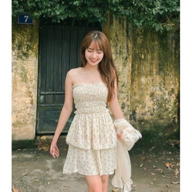 ĐẦM HOA NHÍ XẾP TẦNG PHỐI ÁO KHOÁC TAY BÈO