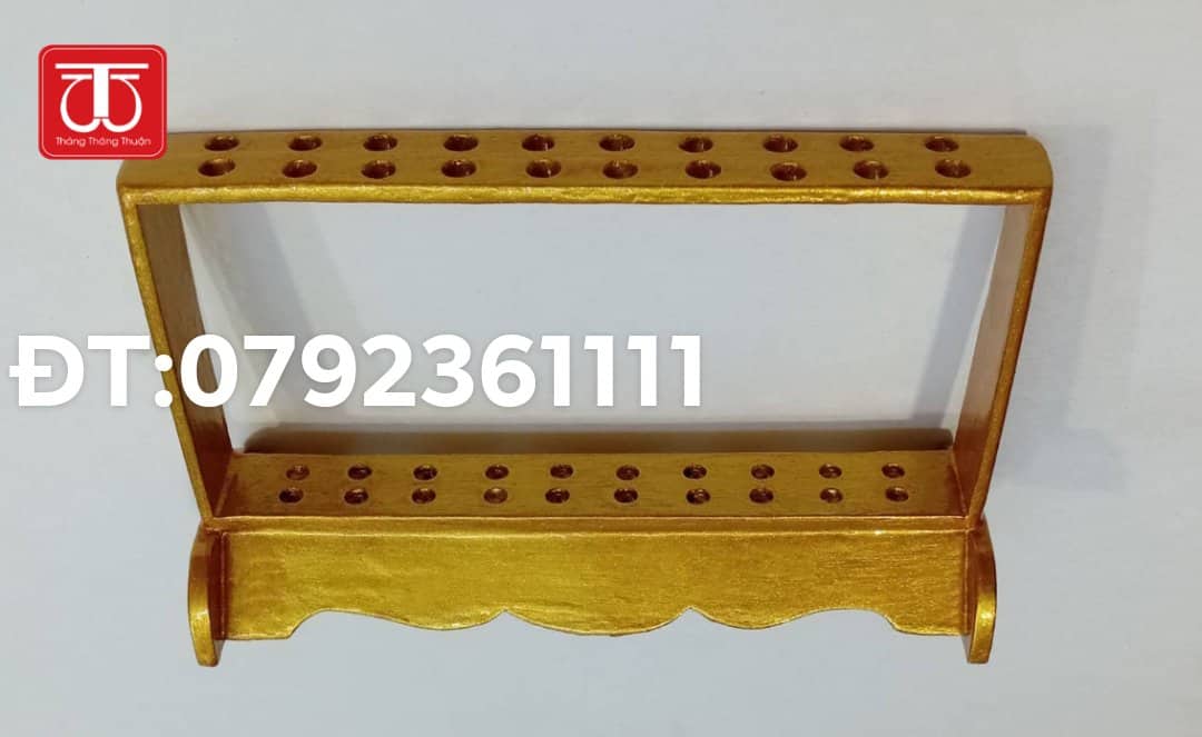 GIÁ CẮM ĐŨA THỜ