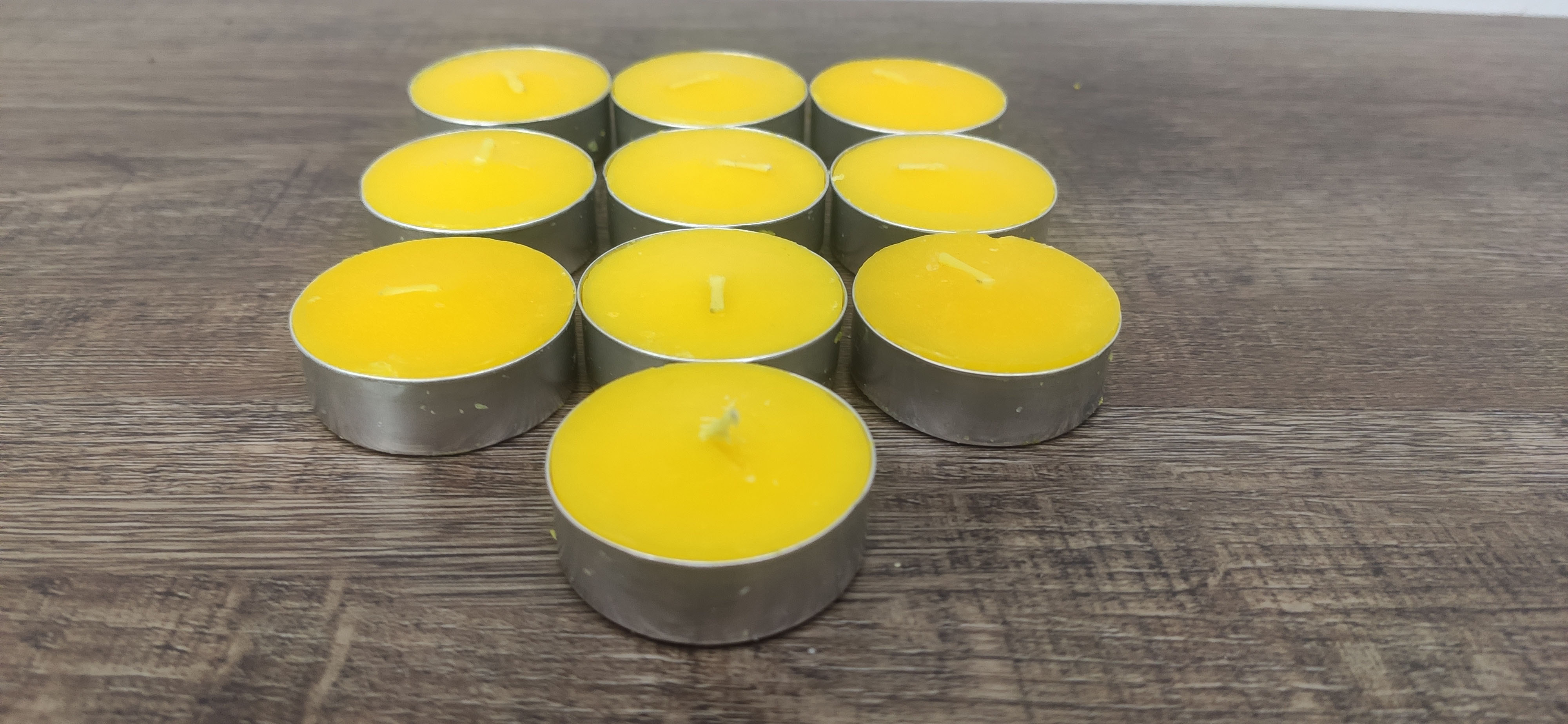 10 viên Đèn cầy (nến) nắp nhôm - tealight cháy 4h không mùi, không khói - màu đỏ hoặc vàng