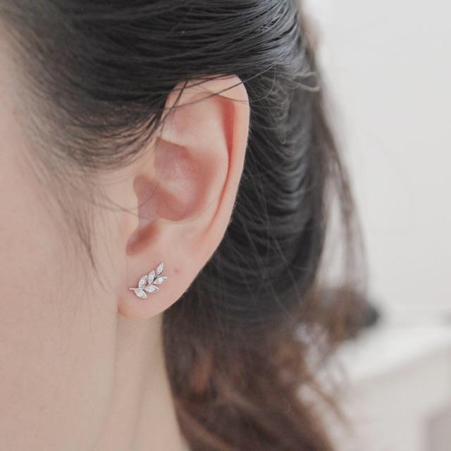 Khuyên tai Little Leaf - Khuyên lá đính đá bé