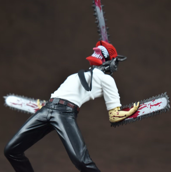 Mô Hình Quỷ Cưa Chainsaw Man Điện Loạn 18cm