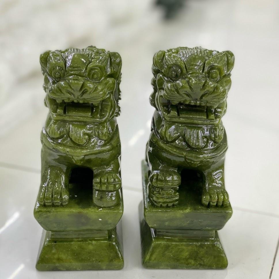 Cặp sư tử xanh lục serpentine