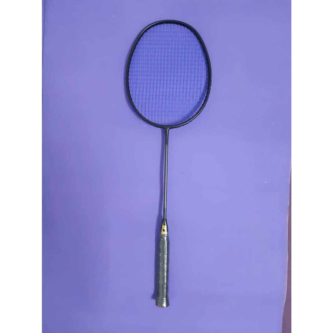 Vợt Cầu Lông Khung Carbon Có Căng Cước Sẵn