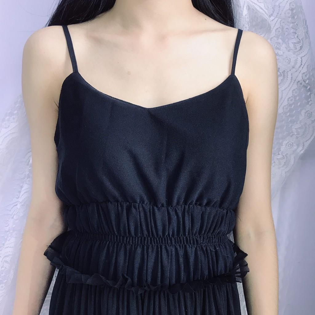Đầm hai dây màu đen