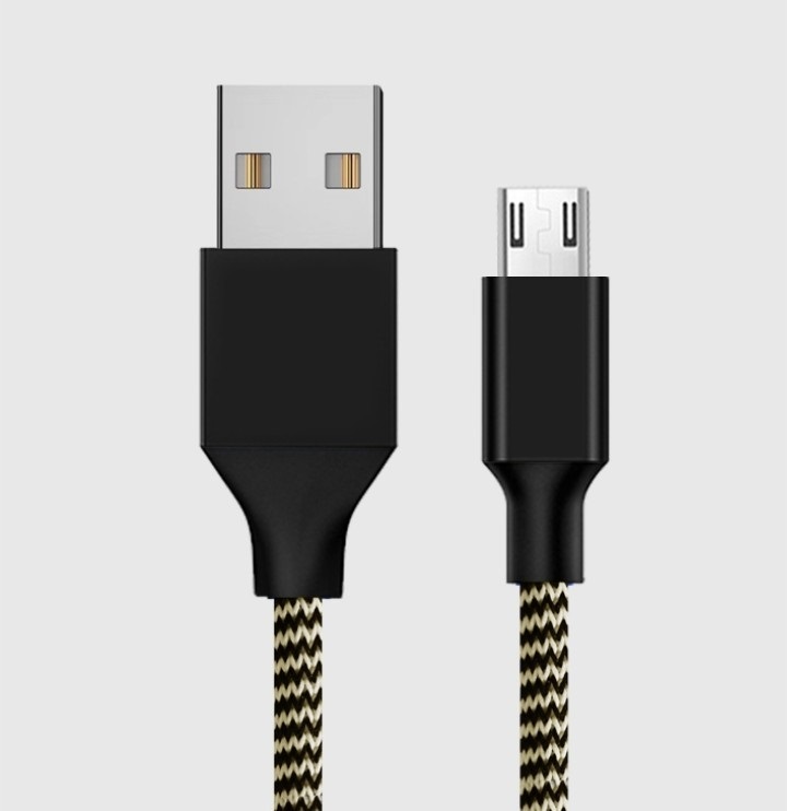 Tẩu Sạc MO81 trên Ô Tô tặng kèm dây sạc Mcro USB - Giao màu ngẫu nhiên