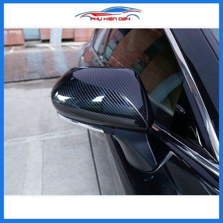 Ốp gương chiếu hậu Altis 2022-2023-2024 vân Cacbon bảo vệ chống trầy trang trí làm đẹp xe