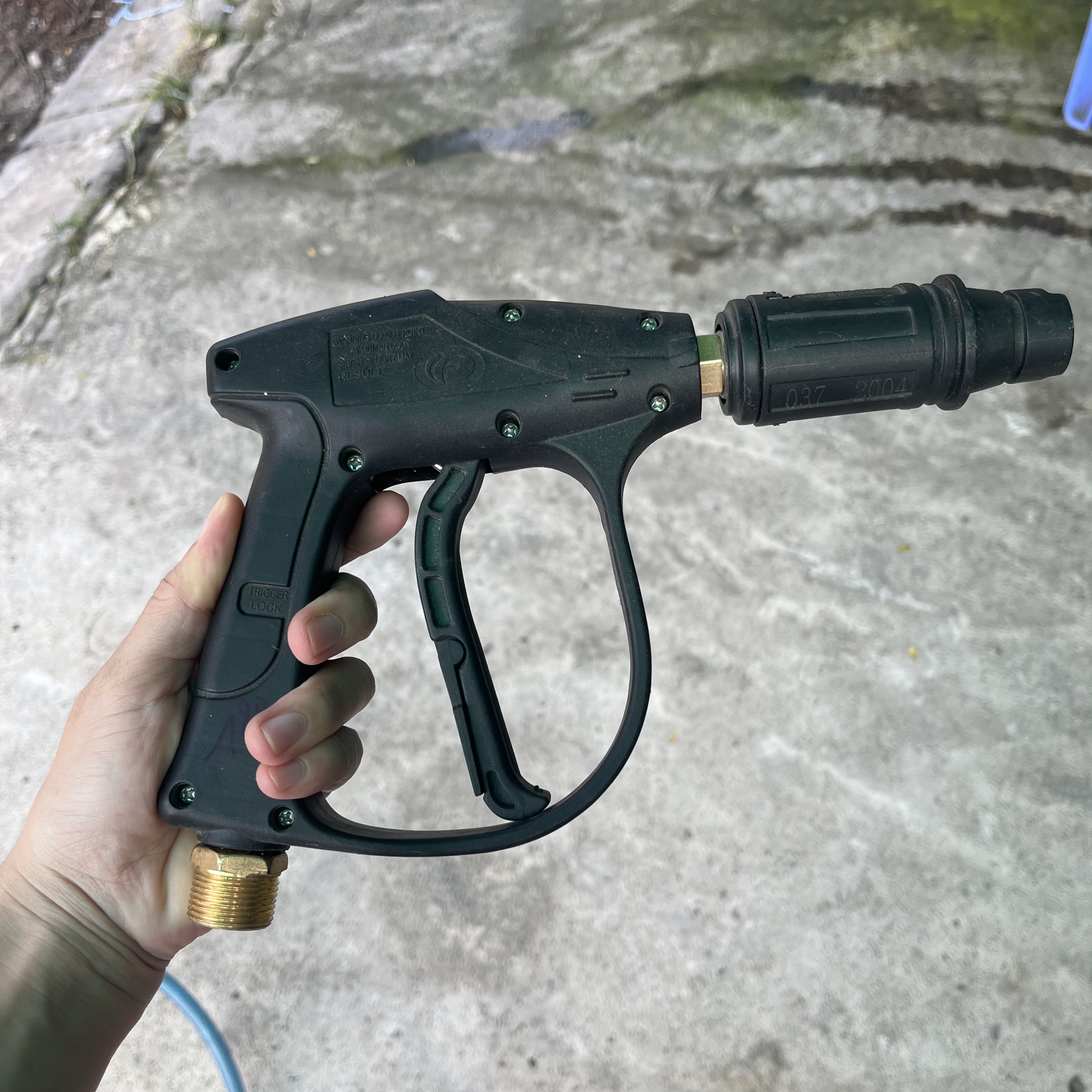 Súng rửa xe P2285 chân lớn loại tốt, ren 22mm