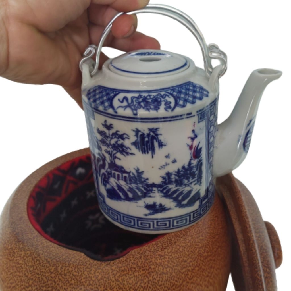 Bình Trà Gỗ Dừa Gọn Đẹp Khắc Hoa Văn Lồng Chữ Thọ Và Bình Trà 700 - 950ml - Sản Phẩm Được Sản Xuất Tại Bến Tre
