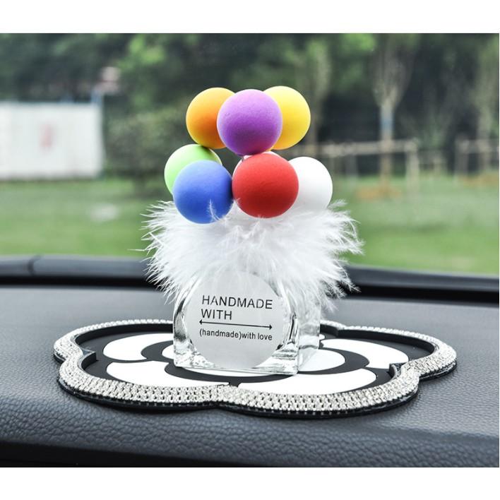 Bình bóng bay cổ lông trang trí taplo ô tô - Hoàng Đông shop
