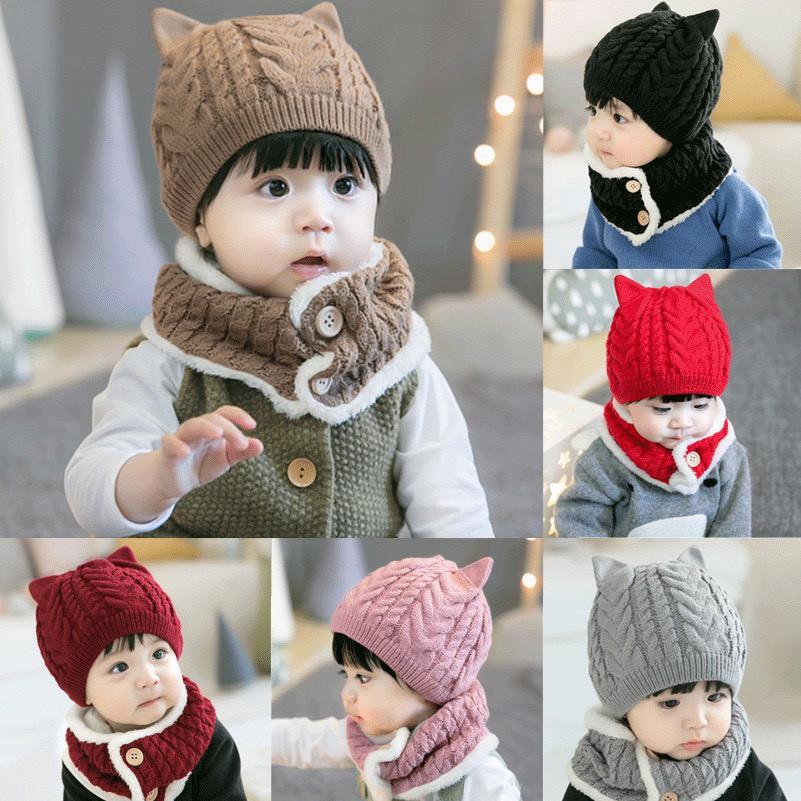 Set mũ len kèm khăn hai cúc cài cực xinh cho bé