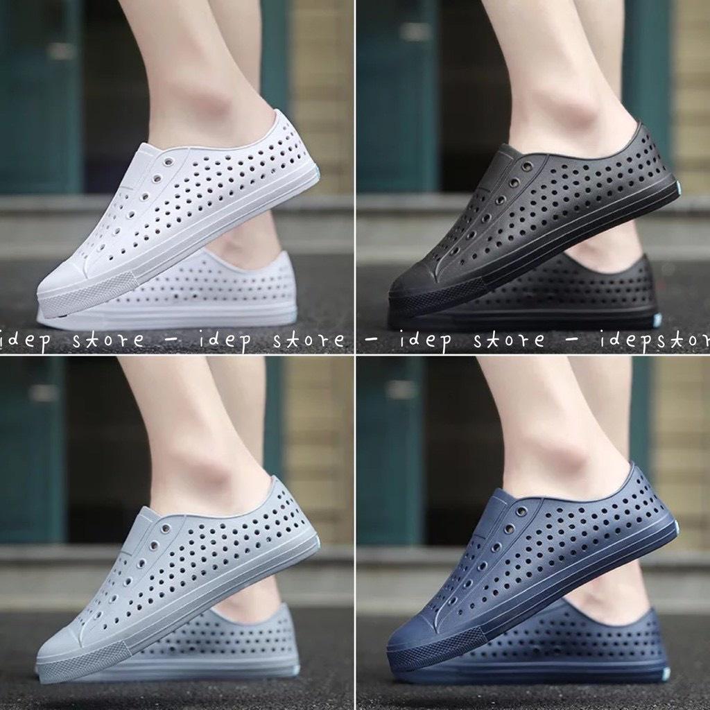 Giày sneaker nhựa nam đi mưa siêu nhẹ siêu mềm nhiều lỗ thoáng khí siêu mát siêu êm chống nước - GL025