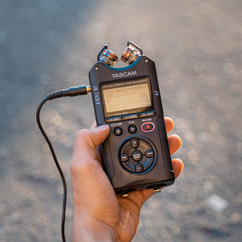 Máy ghi âm Tascam DR-40X - Máy ghi âm cầm tay chuyên dụng