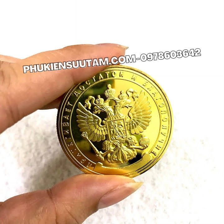 Xu Lưu Niệm Tổng Thống Putin Mạ Vàng In Màu, đường kính: 4cm, màu vàng - SP005866