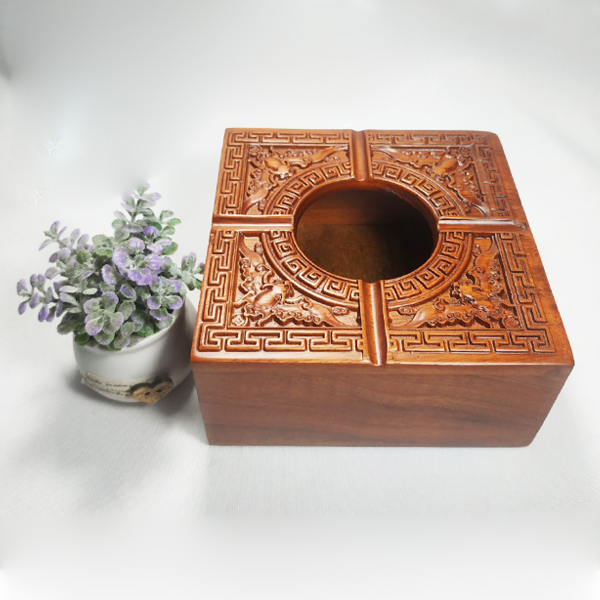 Gạt tàn  gỗ hương vuông trạm khắc hoa văn tinh xảo
