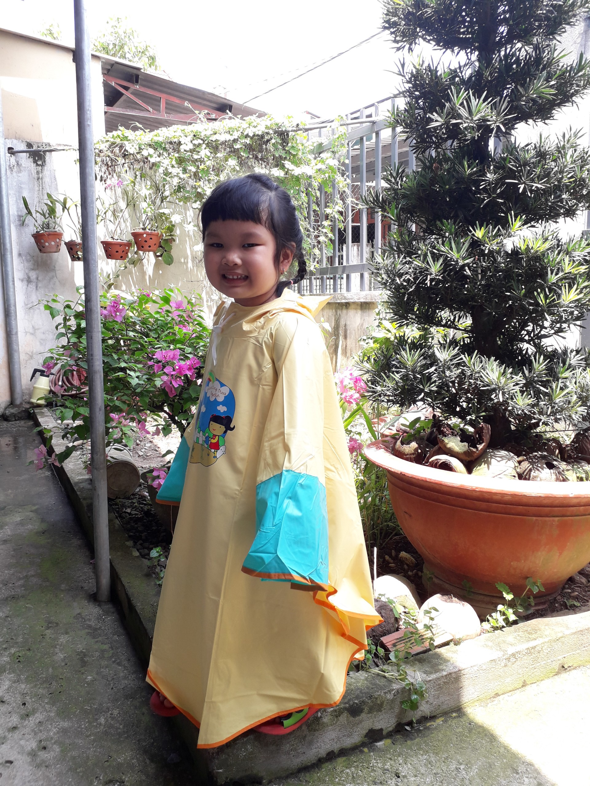 ÁO MƯA BƯỚM RANDO CAO CẤP MÀU NGẪU NHIÊN TRẺ DƯỚI 1.3 M