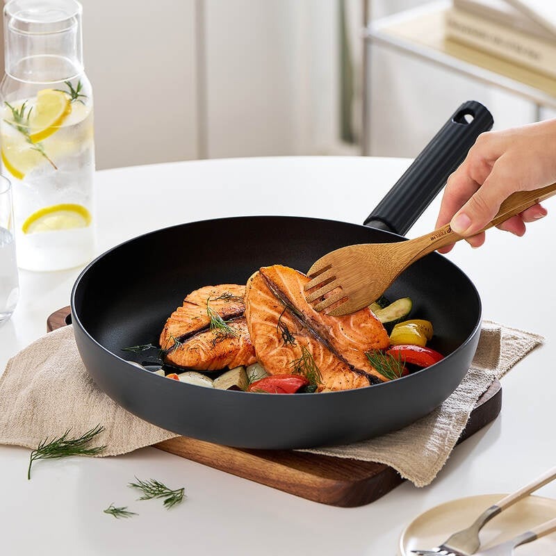 Chảo Chống Dính LocknLock Hard &amp; Light Pro Frypan, Hàng Chính Hãng, Dùng Được Mọi Loại Bếp - JoyMall