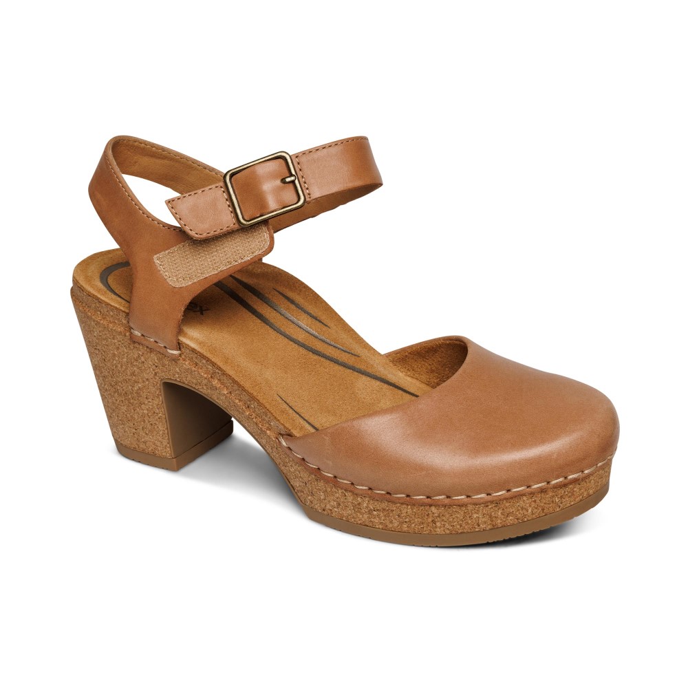 Sandal cao gót sức khỏe nữ Aetrex Finley Camel - Giày cao gót bít mũi, đế đệm da êm nhẹ