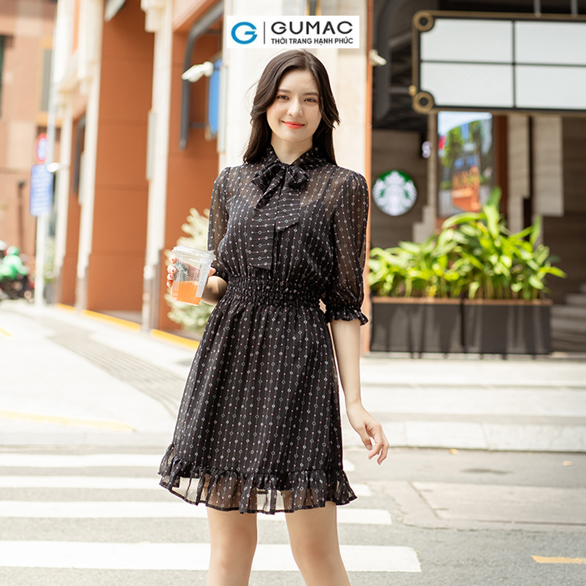 Đầm bèo smocking eo thắt nơ cổ GUMAC DD05069
