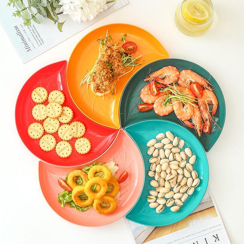 Đĩa nhựa hình bán nguyệt XINH HẾT NẤC có nhiều màu, nhẹ và đẹp mắt, an toàn cho sức khoẻ bokisd.store
