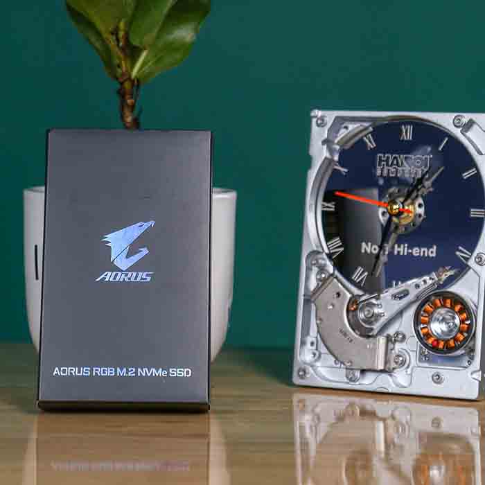 SSD Gigabyte AORUS RGB PCIe NVMe Gen 3.0 x 4 GP-ASM2NE2TTDR - Hàng Chính Hãng