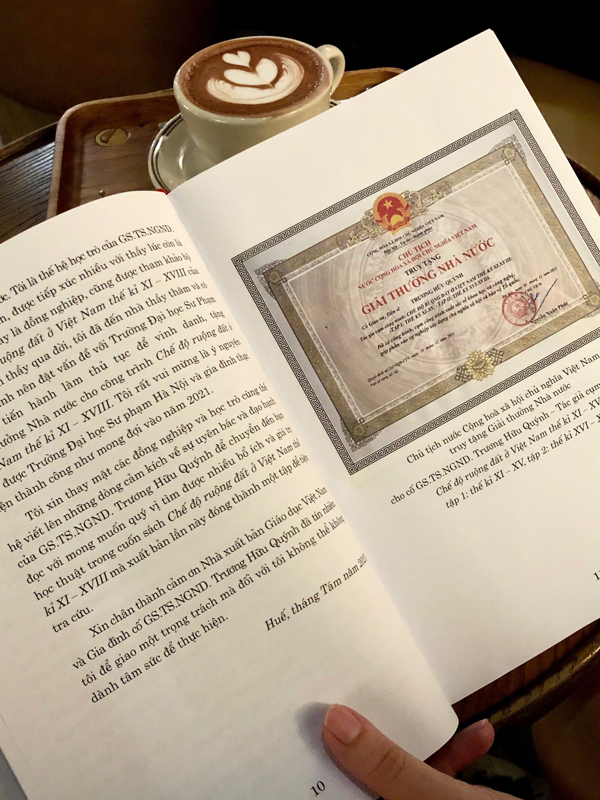 Sách - Chế độ ruộng đất ở Việt Nam thế kỷ XI - XVIII