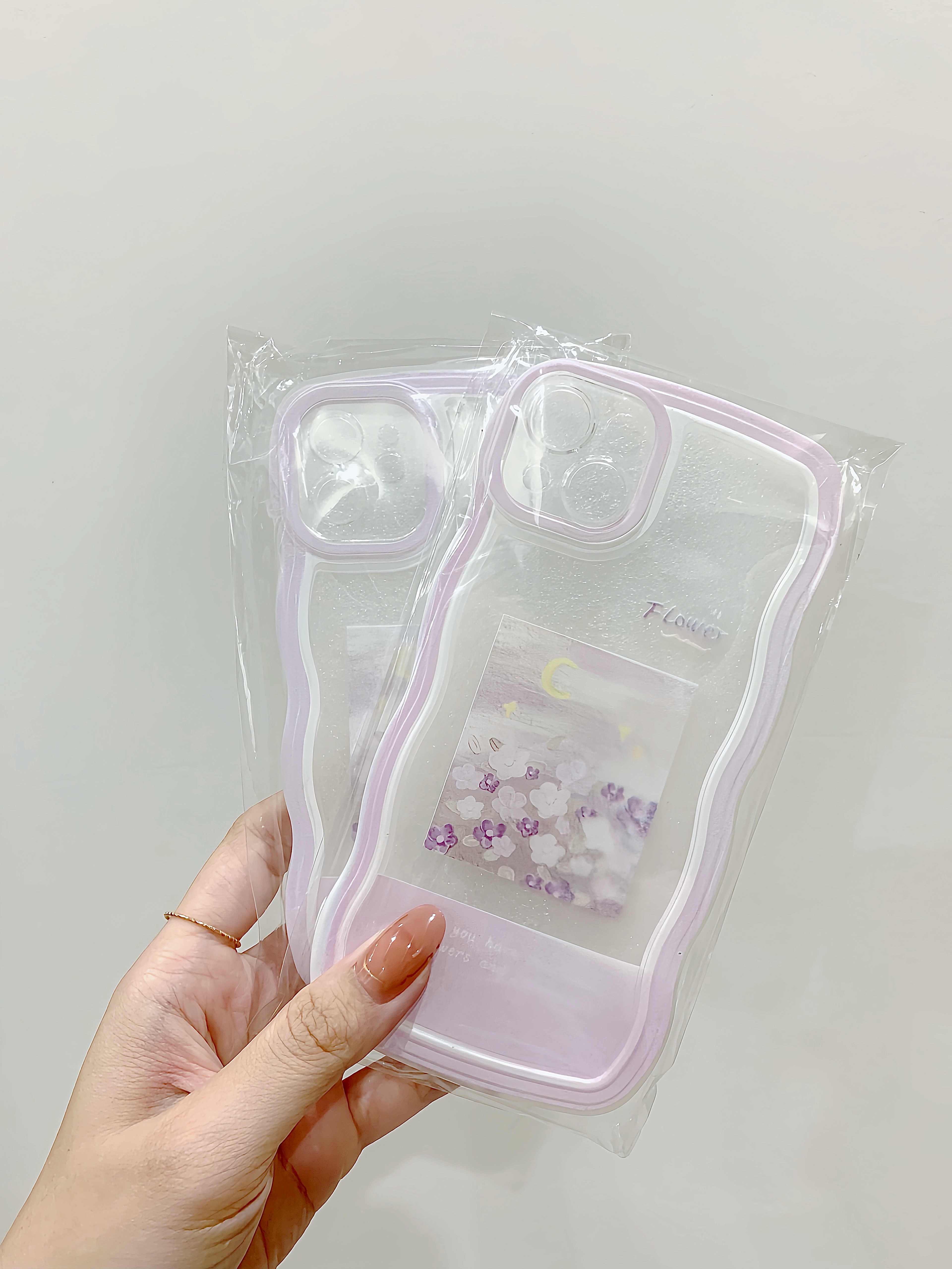 Ốp lưng Iphone chống sốc hình hoa tím dành cho Iphone 11 / Phone 11 Pro / Iphone 11 Pro Max / Iphone 12 / Iphone 12 Pro / Iphone 12 Pro Max / Iphone 13 / Iphone 13 Pro / IPhone 13 Pro Max / Iphone 14/ Iphone 14 Pro / Iphone 14 Pro Max