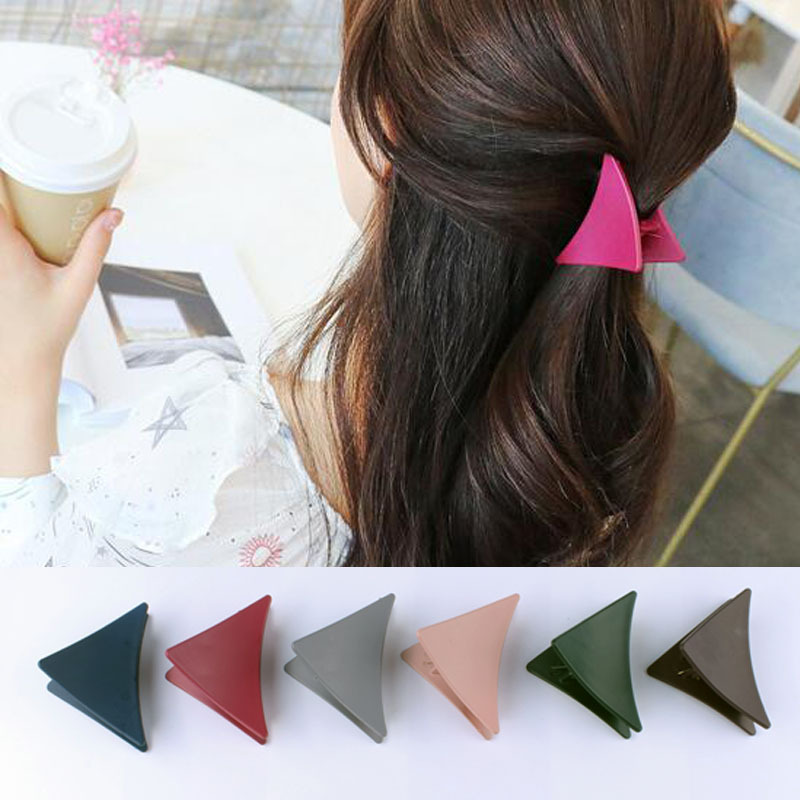 Combo 2 kẹp tóc hình tam giác nhỏ xinh