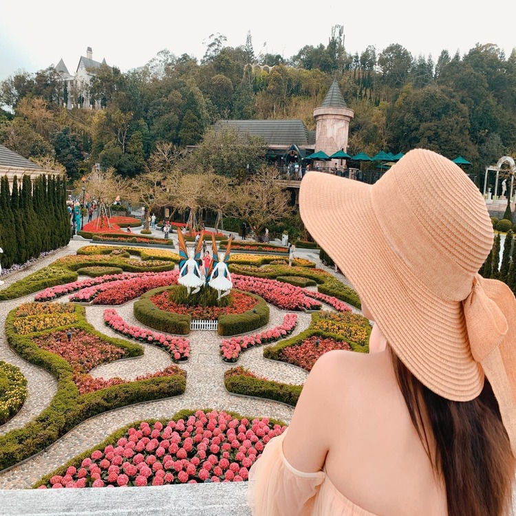 Đà Nẵng - Phố cổ Hội An - Bà Nà - Cầu Vàng - Vườn Tượng Apec - Cầu Tình yêu