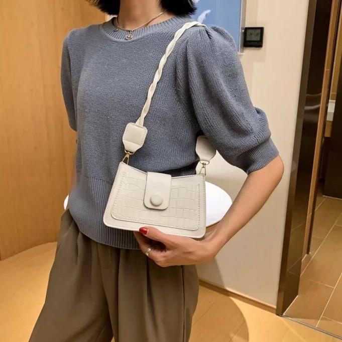 Túi kẹp nách quai xoắn, túi mini nữ MiiZzu đeo vai đi chơi cúc tròn phong cách thời trang Hàn Quốc size 18cm
