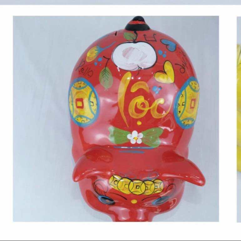 Heo lợn đất - Heo lợn sứ tiết kiệm dáng cả con kiểu gánh tiền viết chữ 4 màu 2 size - Gốm Bát tràng