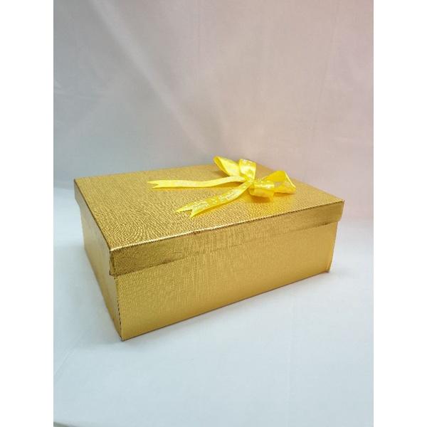 Hộp Quà Quà Tặng Sinh Nhật Kích Thước 16cm x 22cm x 8cm