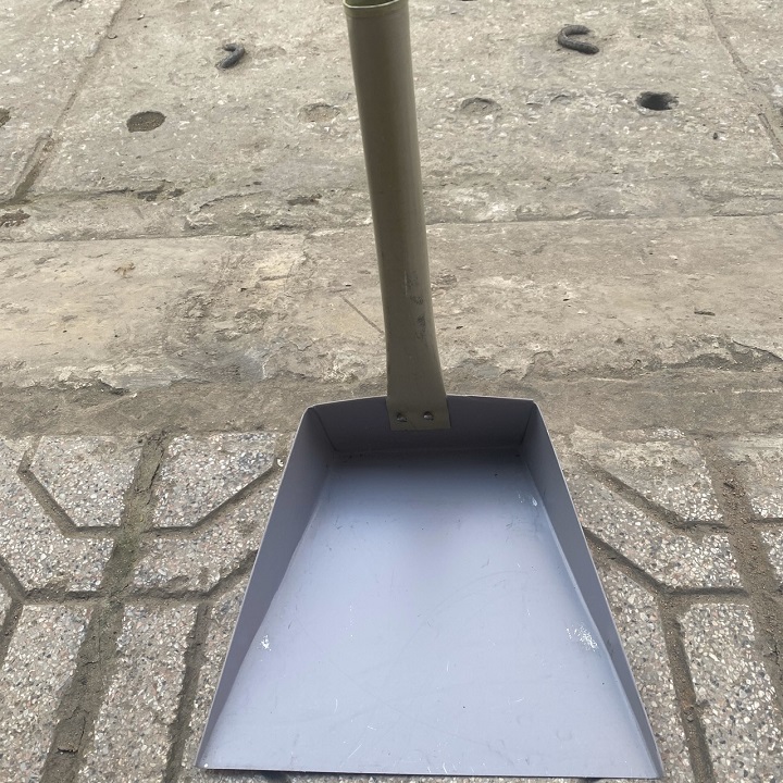 Ki hốt rác nhôm cán dài 40cm