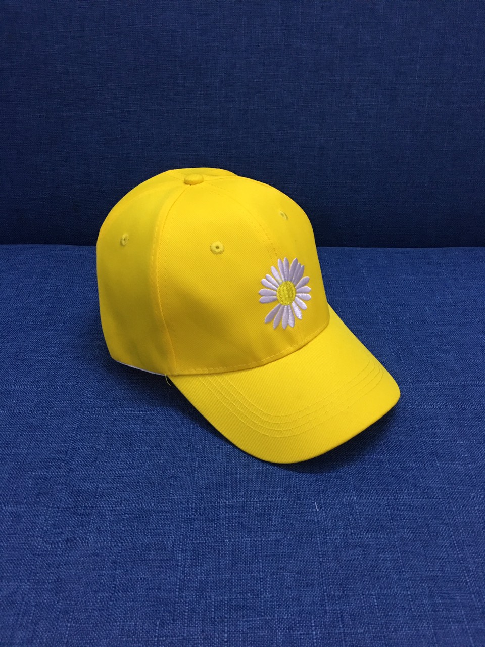 Mũ lưỡi trai thời trang nam nữ thêu hoa cúc