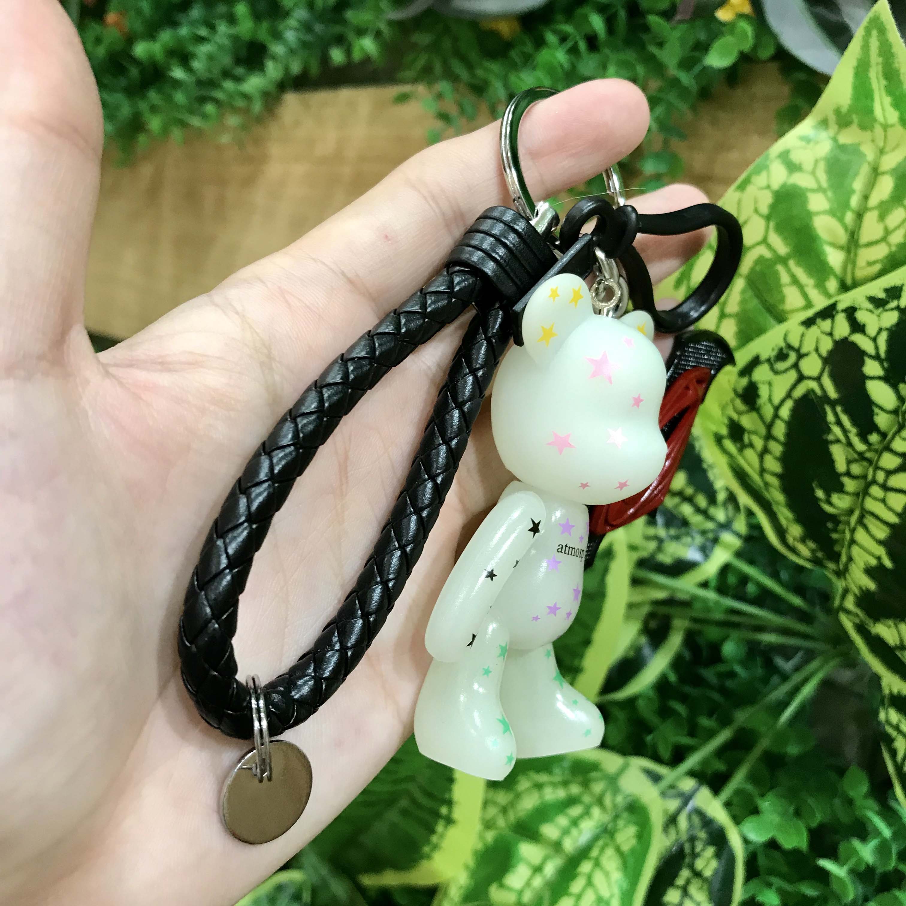 Móc khóa Gấu phát quang trong đêm kèm khiên và dây