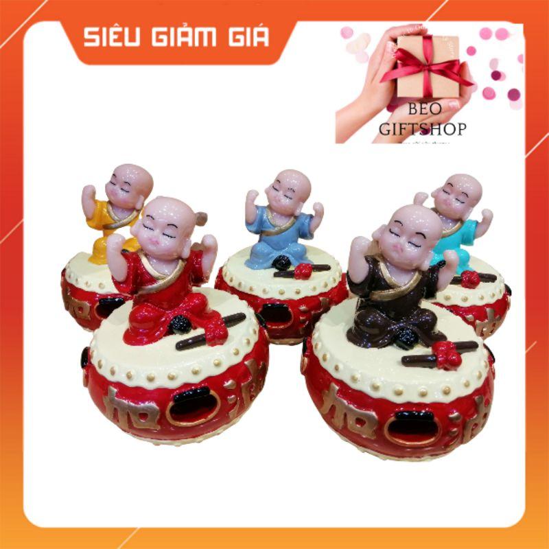 TƯỢNG CHÚ TIỂU NGỒI TRỐNG DỄ THƯƠNG