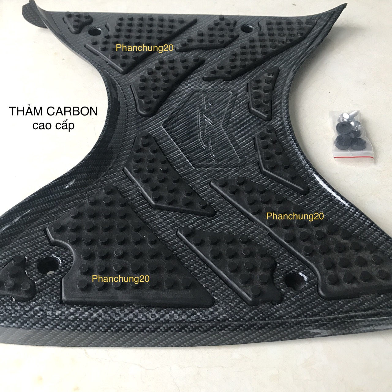 THẢM ĐỂ CHÂN DÙNG CHO ĐỜI XE SH 2017 2018 2019 CACBON
