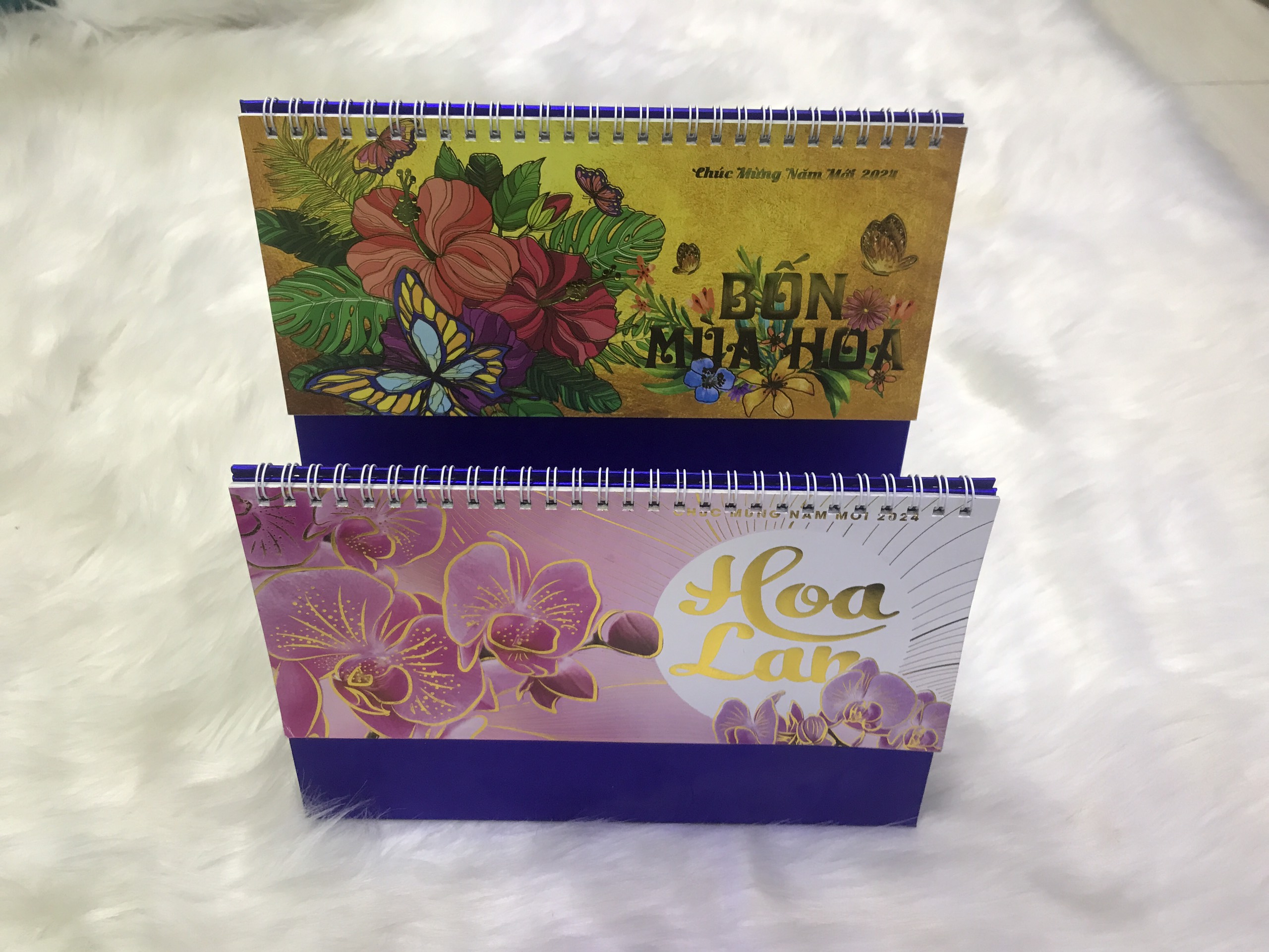 Lịch Để Bàn 2024 mới Họa Tiết Hoa Phong Cảnh khổ 24x16cm
