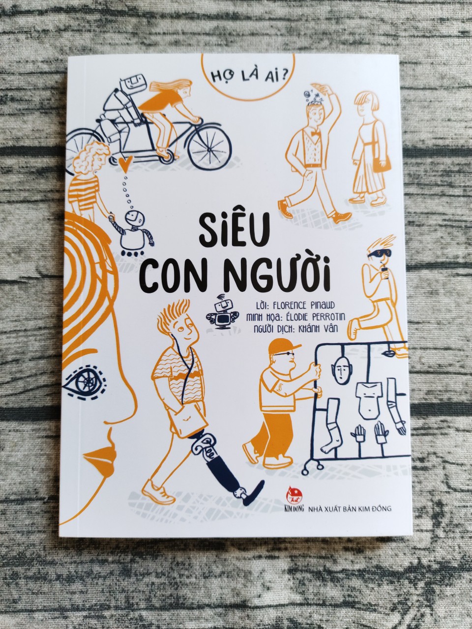 Họ Là Ai?
