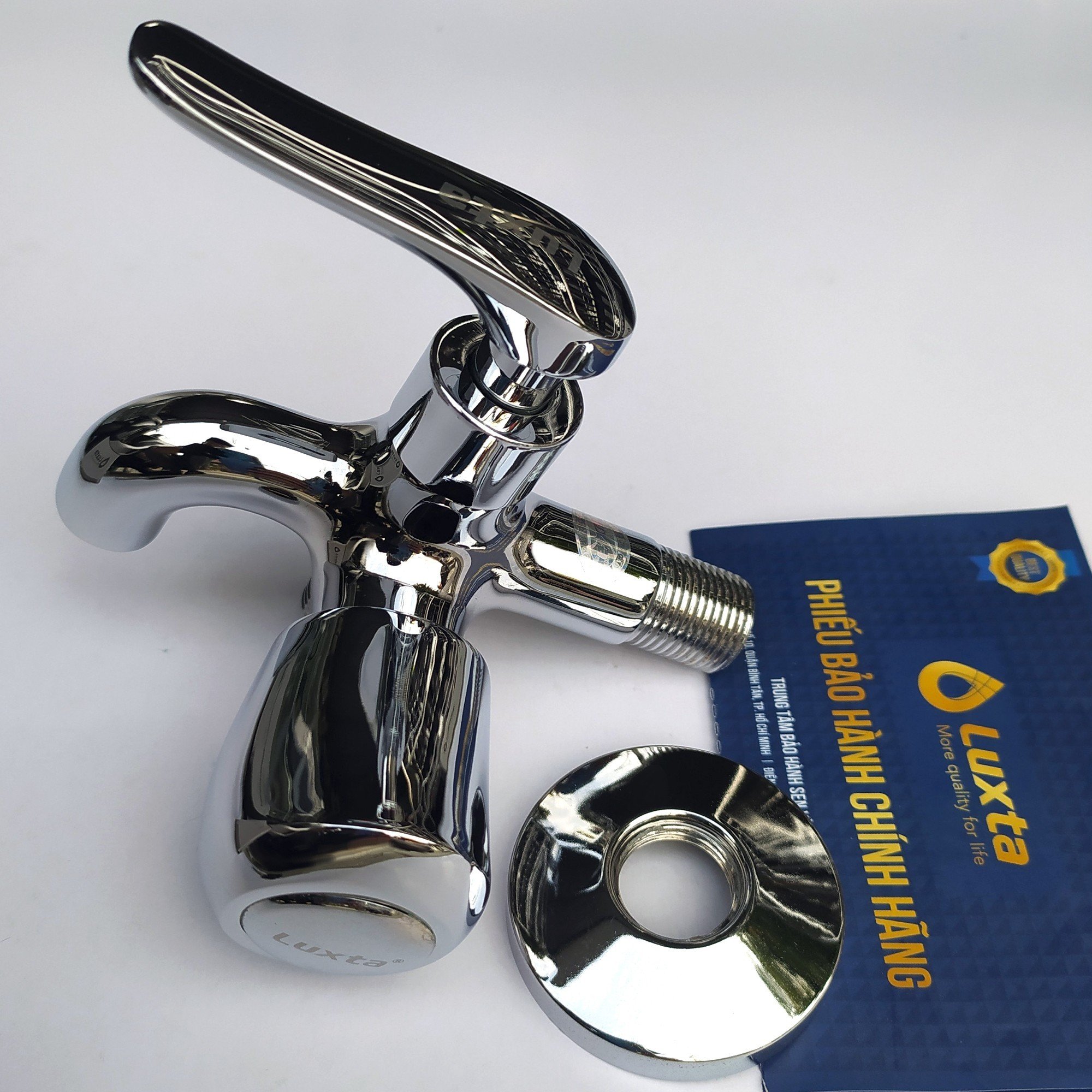 Củ Sen Tắm Lạnh Đồng Thau Mạ Crome LUXTA L2112M