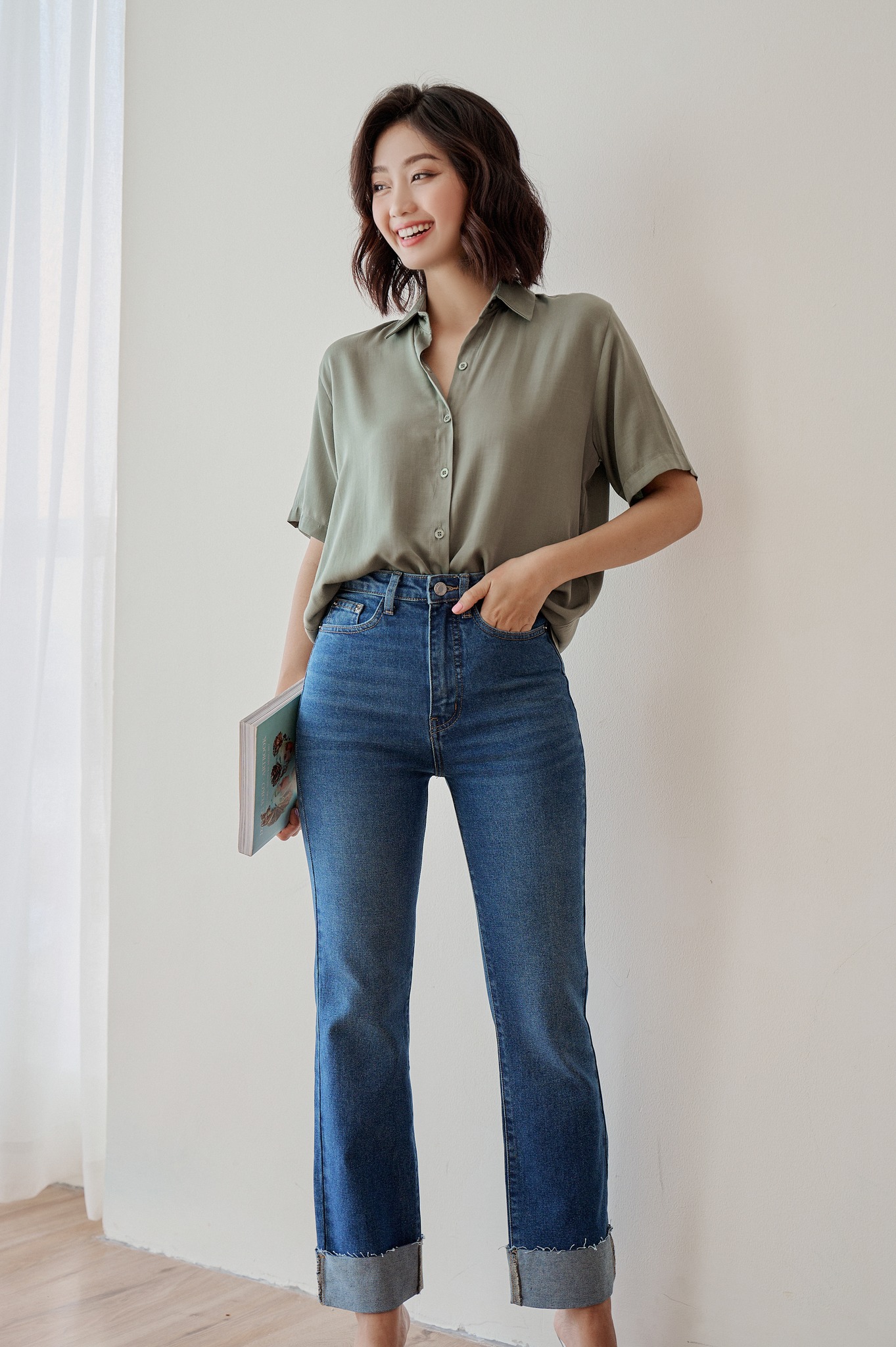 OLV - Quần Raw Hem Wide Leg Jeans