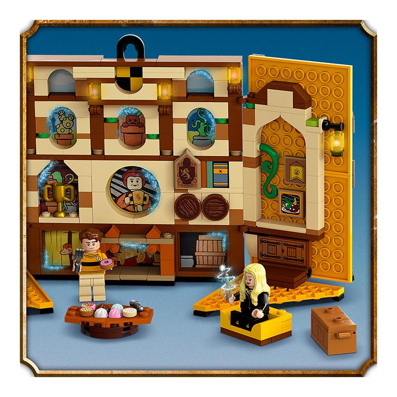 Đồ Chơi Lắp Ráp LEGO Bộ Cờ Nhà Hufflepuff 76412