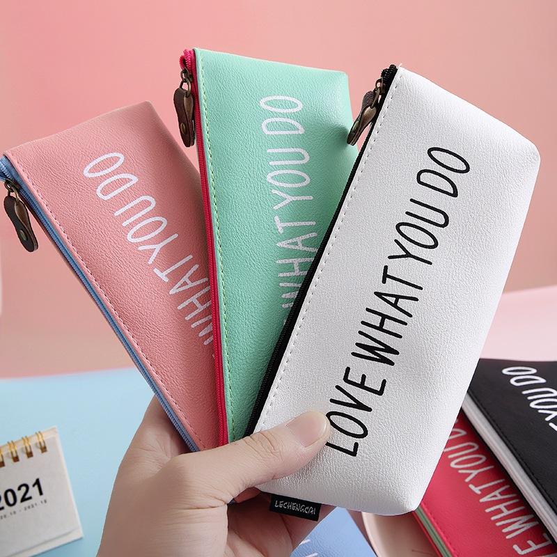 Hộp Đựng Bút Học Sinh Bằng Da Chống Thấm Nước Love What You Do BU16
